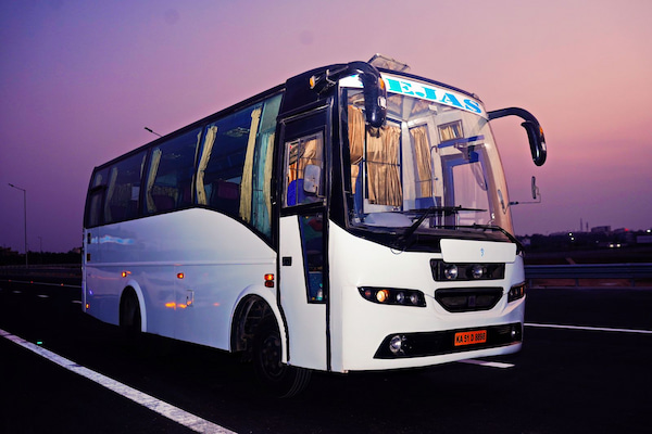 Mini bus